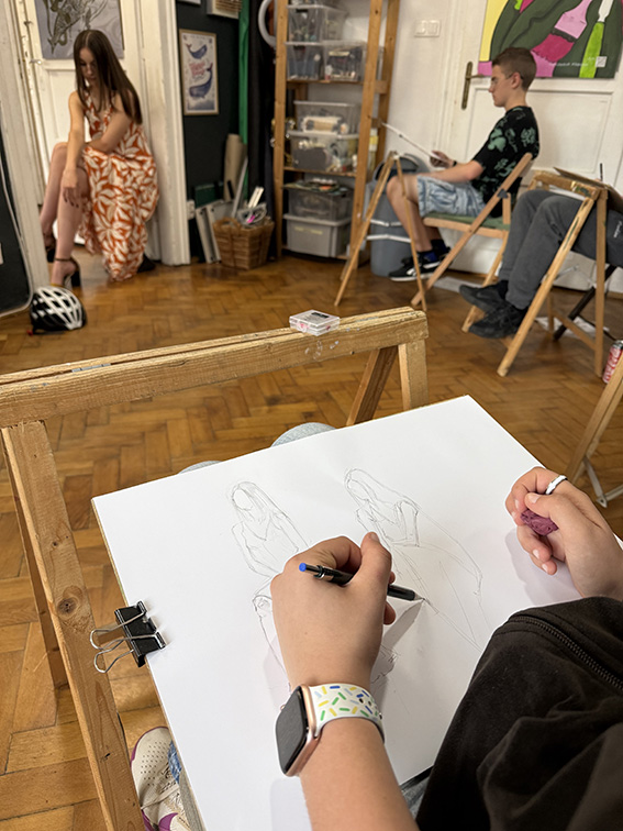 malarstwo akrylowe w plenerze przy Ratuszu w Bielsku-Białej